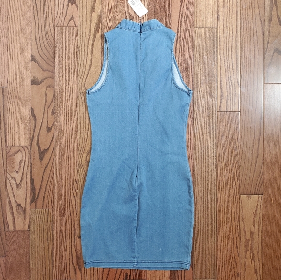 NWT Denim keyhole bodycon dress 👗 - Picture 3 of 5